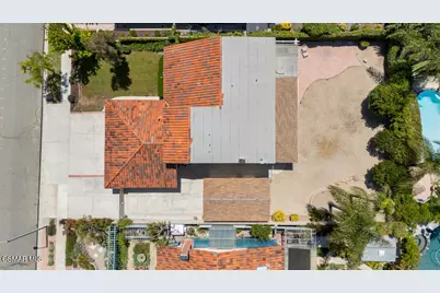 2863 Sapphire Avenue, Simi Valley, CA 93063 - Photo 43