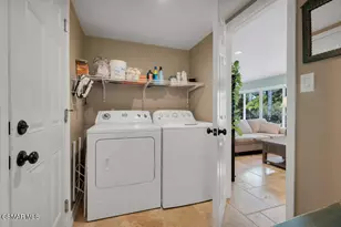 199 W Sidlee St, Thousand Oaks, CA 91360 - Photo 29