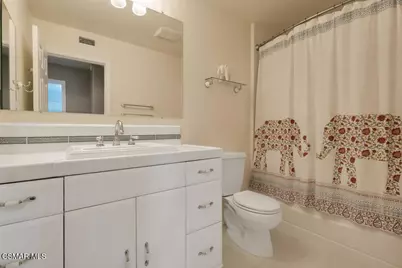 199 W Sidlee Street, Thousand Oaks, CA 91360 - Photo 33
