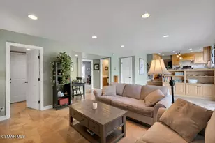 199 W Sidlee St, Thousand Oaks, CA 91360 - Photo 25