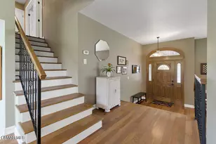199 W Sidlee St, Thousand Oaks, CA 91360 - Photo 17