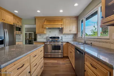 199 W Sidlee Street, Thousand Oaks, CA 91360 - Photo 5