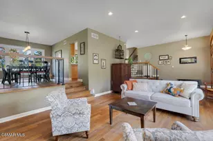 199 W Sidlee St, Thousand Oaks, CA 91360 - Photo 3