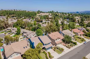 24627 Gardenstone Ln, West Hills, CA 91307 - Photo 47