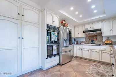24627 Gardenstone Lane, West Hills, CA 91307 - Photo 9