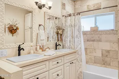 7368 Santa Susana Pass Road, Simi Valley, CA 93063 - Photo 29