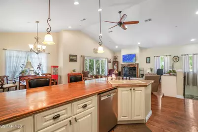 7368 Santa Susana Pass Road, Simi Valley, CA 93063 - Photo 13