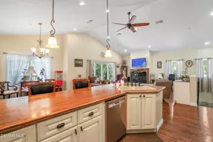 7368 Santa Susana Pass Rd, Simi Valley, CA 93063 - Photo 13