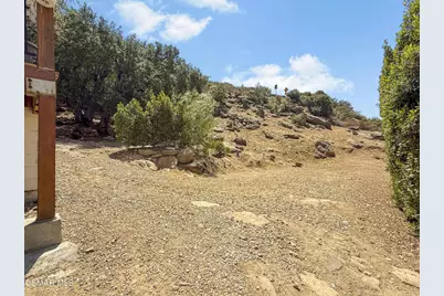 7368 Santa Susana Pass Road, Simi Valley, CA 93063 - Photo 43