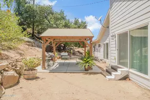 7368 Santa Susana Pass Rd, Simi Valley, CA 93063 - Photo 31