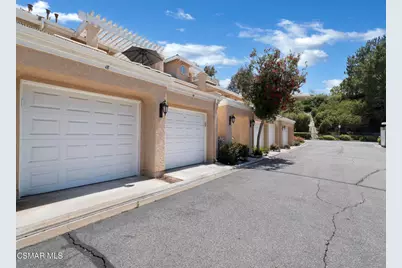 24023 Arroyo Park Drive #18, Valencia, CA 91355 - Photo 3