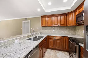 4950 Louise Ave, Encino, CA 91316 - Photo 11