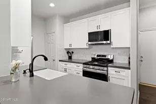 367 Westlake Vista Ln, Thousand Oaks, CA 91362 - Photo 13
