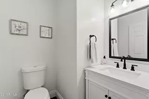 367 Westlake Vista Ln, Thousand Oaks, CA 91362 - Photo 17