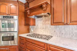29507 Fountainwood St, Agoura Hills, CA 91301 - Photo 25