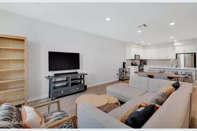 135 Farmhouse Drive #3, Simi Valley, CA 93065 - Photo 5