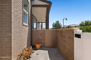 135 Farmhouse Dr, Simi Valley, CA 93065 - Photo 33