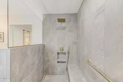 2576 Thunderbird #21, Thousand Oaks, CA 91362 - Photo 27