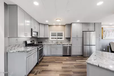 2576 Thunderbird #21, Thousand Oaks, CA 91362 - Photo 13