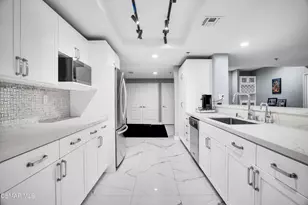 4348 Mammoth Ave, Sherman Oaks, CA 91423 - Photo 3