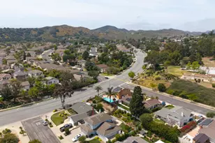 276 Knollwood Dr, Newbury Park, CA 91320 - Photo 3
