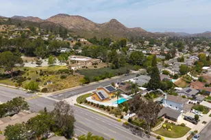 276 Knollwood Dr, Newbury Park, CA 91320 - Photo 5