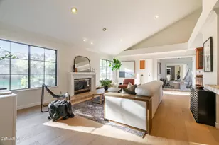 360 Camino De Celeste, Thousand Oaks, CA 91360 - Photo 3