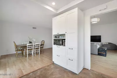 351 S Greenway Avenue, Newbury Park, CA 91320 - Photo 17