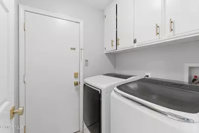 11894 Darby Avenue, Porter Ranch, CA 91326 - Photo 17