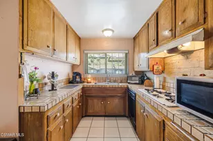 2991 Theresa Dr, Newbury Park, CA 91320 - Photo 9
