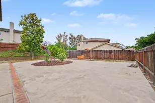 612 Azalea St, Thousand Oaks, CA 91360 - Photo 25