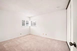 612 Azalea St, Thousand Oaks, CA 91360 - Photo 17