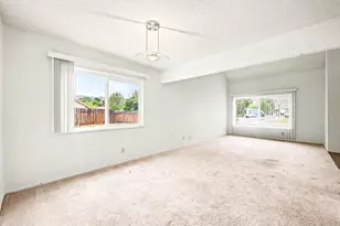 612 Azalea St, Thousand Oaks, CA 91360 - Photo 9