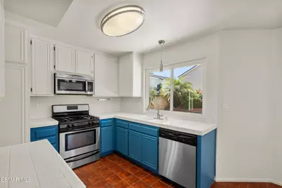 4431 Honeyglen Court, Moorpark, CA 93021 - Photo 11