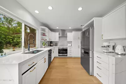 1690 Stoddard Avenue, Thousand Oaks, CA 91360 - Photo 9
