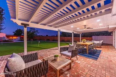 298 Trailside Court, Newbury Park, CA 91320 - Photo 3