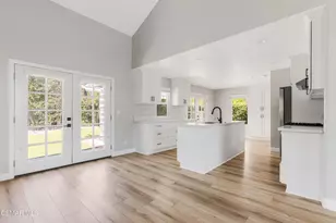 493 Messina Pl, Oak Park, CA 91377 - Photo 5