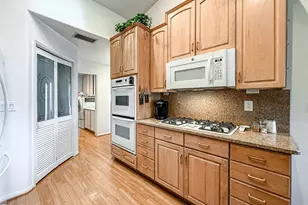 2568 Northshore Ln, Westlake Village, CA 91361 - Photo 13