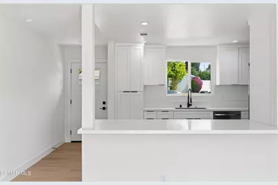 1554 Ahart Street, Simi Valley, CA 93065 - Photo 13