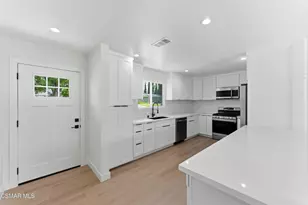 1554 Ahart St, Simi Valley, CA 93065 - Photo 7