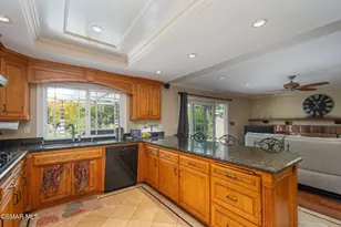 917 Cayo Grande Ct, Newbury Park, CA 91320 - Photo 13
