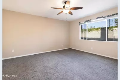 2094 Creekridge Avenue, Simi Valley, CA 93065 - Photo 23