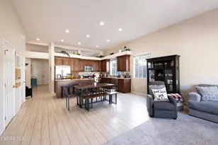 2094 Creekridge Ave, Simi Valley, CA 93065 - Photo 11
