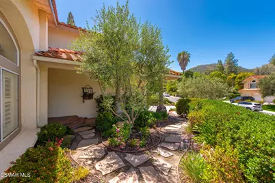 2538 Sandycreek Drive, Westlake Village, CA 91361 - Photo 3