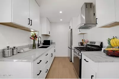 7859 Sancola Avenue, Los Angeles, CA 91352 - Photo 3