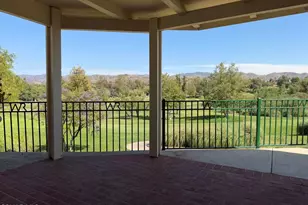 704 Wind Willow Way, Simi Valley, CA 93065 - Photo 43