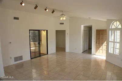 704 Wind Willow Way, Simi Valley, CA 93065 - Photo 15