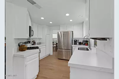 4139 Lost Springs Drive, Agoura Hills, CA 91301 - Photo 13