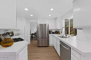 4139 Lost Springs Dr, Calabasas, CA 91301 - Photo 7