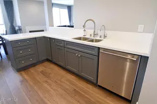 5350 White Oak Ave, Encino, CA 91316 - Photo 13